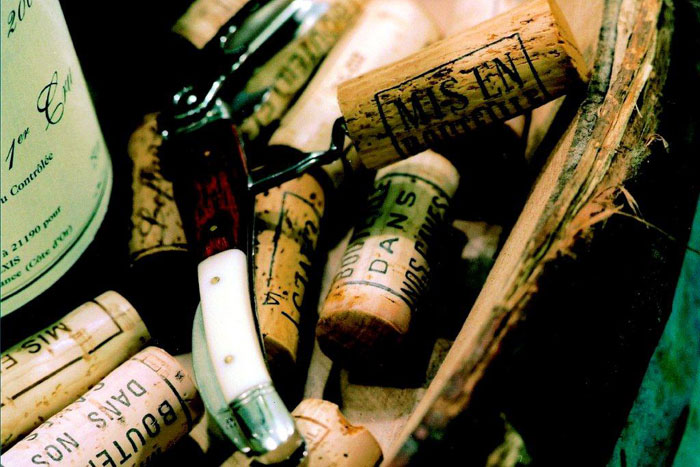 Le Caveau - The Specialist Wine Mechants